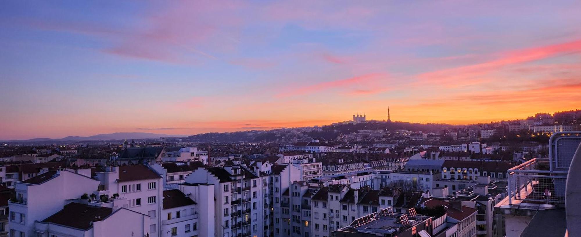 Plein Sud Terrasse Climatisation Garage Netflix Appartement Lyon Buitenkant foto