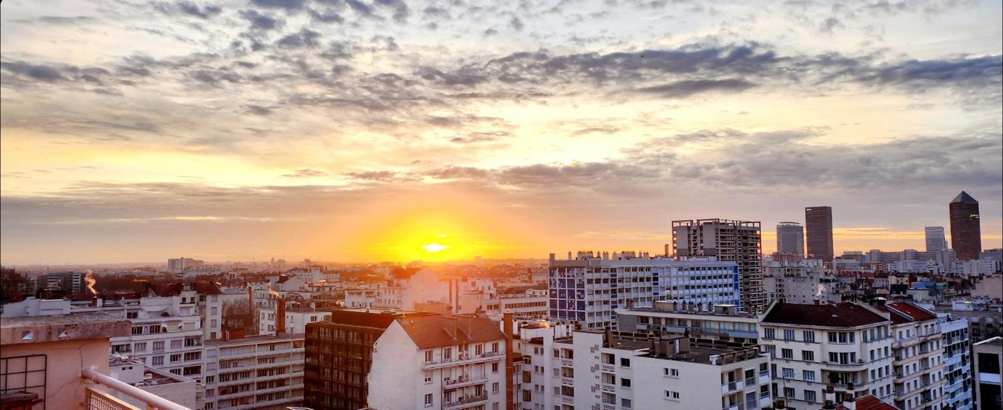 Plein Sud Terrasse Climatisation Garage Netflix Appartement Lyon Buitenkant foto